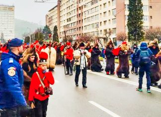 Festivalul „Steaua sus răsare” revine la Piatra-Neamț. Tradiții de iarnă și paradă a colindătorilor